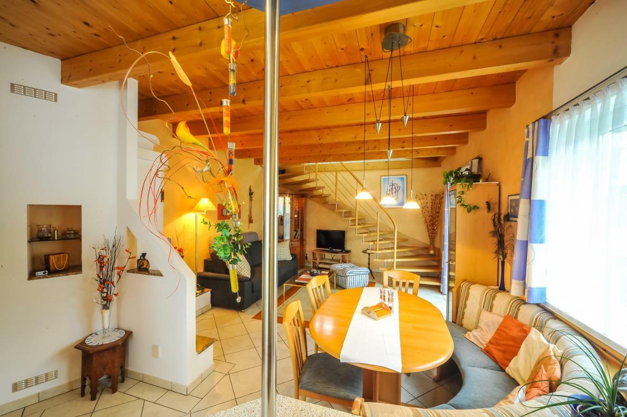 Ferienwohnung Regina Sankt Peter-Freienstein Exteriör bild
